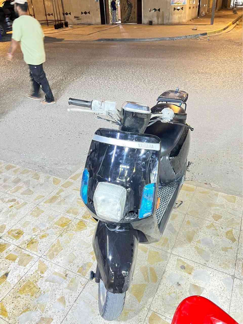 سلام عليكم بوليس مسطرة للبيع دراجة نظيفة خير من الله احسن من الصور ب ألف مرة تجي واتشوف بعينك كفالة عامة كله شغاله كهربائيات مكاني بصرة 
وهذا رقمي ***********
وسعر مليون وبي مجال البصرة, العراق
