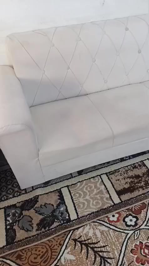 تخم 10مقاعد جديد كلش اي ضررمابي نضيف جد سعره 230يوجد توصيل داخل كربلاء ***********
