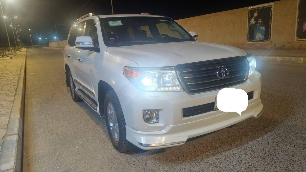 السلام عليكم اخوان جكساره موديل 2013 للبيع خليجي بريم  سياره ما بيه قطع تبديل بيه بارد
مكينه كير حداديه كفاله  مواصفات السياره بصمه ابواب بصمه تشغيل دخول ذكي في يدات الابواب فتحه لايت زراق لاي الزنون كشنات جلد كهربا 
بيه مواصفات هواي  مكان السياره    ميسان الاتصال على الارقام واحنا برسم الخدمه الله شاهد حله من صور تجي بعينك وشوف 
***********
***********
