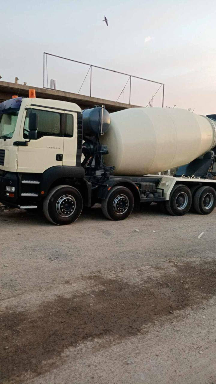 سلام عليكم 
خباطه مان 
موديل 2004
بم ونوزل جذر 10متر رقم سليمانية 
نفس يوم يتحول للمشتري سيارة جهاز مكفول كفاله مابي صبغ السعر 3شدات وبي مجال اتصال على أرقام التالية ***********
***********
***********
