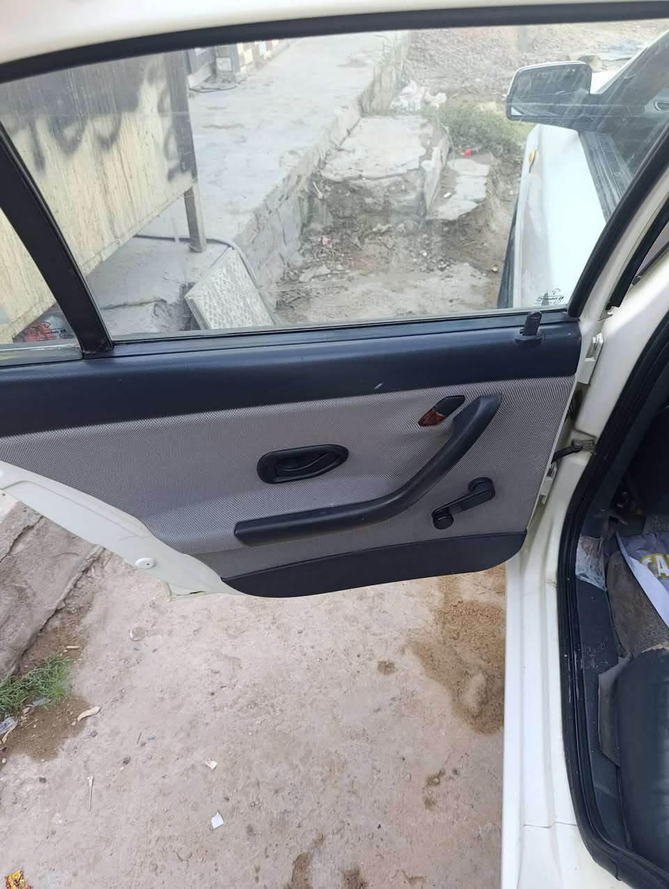 السلام عليكم سمند موديل 9 كفاله عامه من صبغ والتبديل والخياس سنويه لل31 رقم بغداد بسمي مكينه جديده باتري جديد حداديه ومشط جديد مكان نجف مناذره السعر 43 للاستفسار ***********
