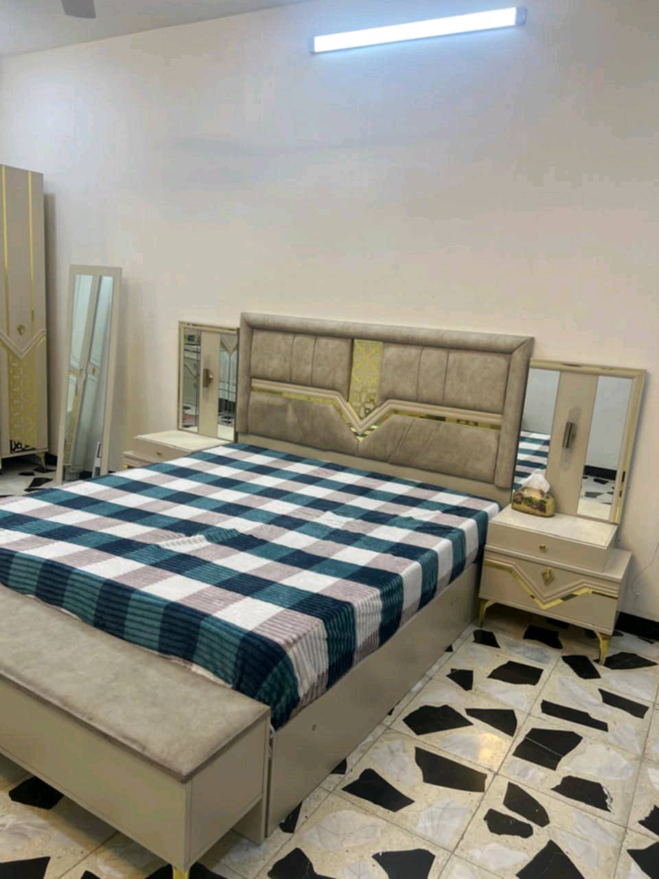 غرفه تركيه نظيفه جدا مكاني بغداد مدينه الصدر قطاع 52