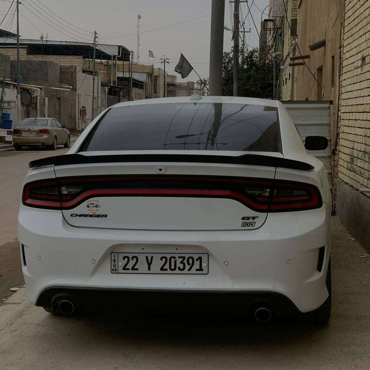 جارجر  GT 6 سلندر  اخر  اصدار
 وارد امريكي 2023 رقم اربيل الجديد 

         موصفات GT معروفة     
         مكينة 3.6   
       السياره نضيفه جدا  استخدام شخصي  
  ماشية 79 الف 

ملاحضة  الحادث فقط  البونيد ومبدل بلاد والقديم موجود عندي انطي الك وياها يعني كفالة من الصبغ والبارد وكفالة شاصي ودواخل من الشخط    
صورة الحادث موضح  بل الصورة مع التقرير 
السنوية 2026 اصدارها هزة تخم تاير جاهزة من كلشي 

    
الموصفات /                  
                                       
        
 
 • كاميرا
 •   حساس خلفي
 •    تشغيل بصمة + تشغيل عن بعد
 
 • مقاعد قماش حضن كهربائية 
 • لد امامي + خلفي
 • شاشة كبيرة 
 • نظام صوت Bose
 
 • مثبت سرعة ذكي
 • 6 وسائد هوائية
.مكان البصرة رقم وتساب 
 ***********
رقم اتصال فقط 0786060061

علق سوف يوصلك الرسائل سعر
