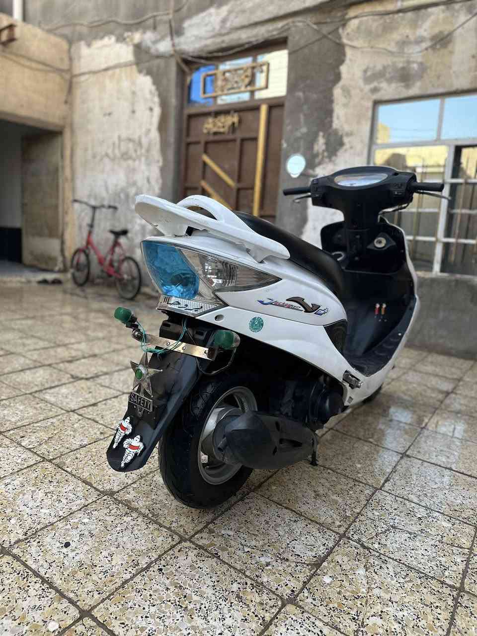 وينه اليدور فول ومكفول وصلت كامكو موديل ١٦ كفاله عامه افحص وين ماكان مكاني قضاء النصر السعر ب٩٥٠ الشراي يراسل او يتصل ***********
