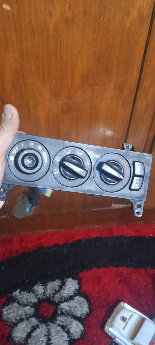 للبيع مال كصة عنوان بعقوبة يوجد خدمة توصيل سيفيا 95 ***********
