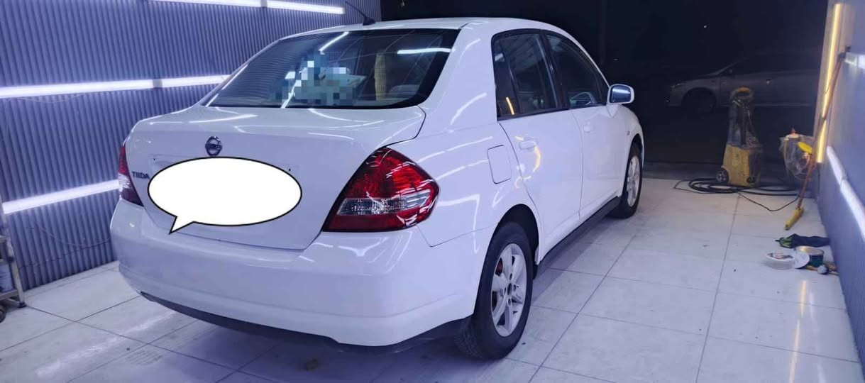 نيسان تيدا 2008
ياباني 
مكينە گەورە مرغوب 
دوو پارچەی بیلاد گۆراوە 
کارەبای گیر مکینە غەرامە بەناو کردن بە شەرتە  سیارەیەکی تابڵێی خاوین ماوەتەوە بەناوی خۆمانە 
هەولیر کسنزان
نرخی/ 88
ژم/*********** أربيل, العراق
