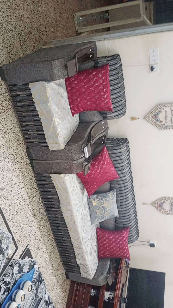 السلام عليكم تخم للبيع مع الطبلات  مكانه الخالص


**إذا كنت صاحب هذا الإعلان وتريد حذفه لأي سبب، رجاءا أرسل رسالة إلى الدعم الفني**