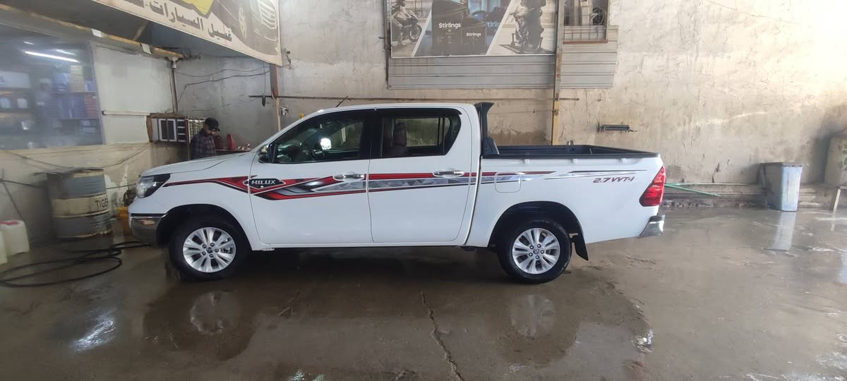 السلام وعليكم
للبيع .تيوتا هايلوكس ساز فول مواصفات  مكفول كفاله عامه موديل 2023 گير اوتوماتيك ماشيه 77 الف فقط تبريد ثلج مكينه وكير مكفولات مرقم بغداد  تحويل مباشر 

مكفوله من الرصعه تخم تاير جديده وجاهزه السعر 278$

مكان السيارة بغداد الدورة

***********

***********
