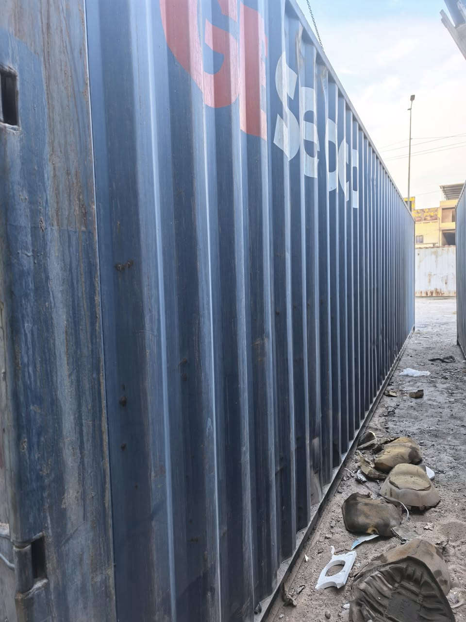 ياالله 🧿🧿🧿 وصول حاويات طول ١٢متر الارتفاع 290 سم شركة أوفر گرين وزن حديد ثقيل بنظافة أكثر من 85 بالمية عنوانا نجف الاشرف الاستفسار ع الاتصال🧿🧿🧿🧿 *********** 🧿🧿🧿🧿
