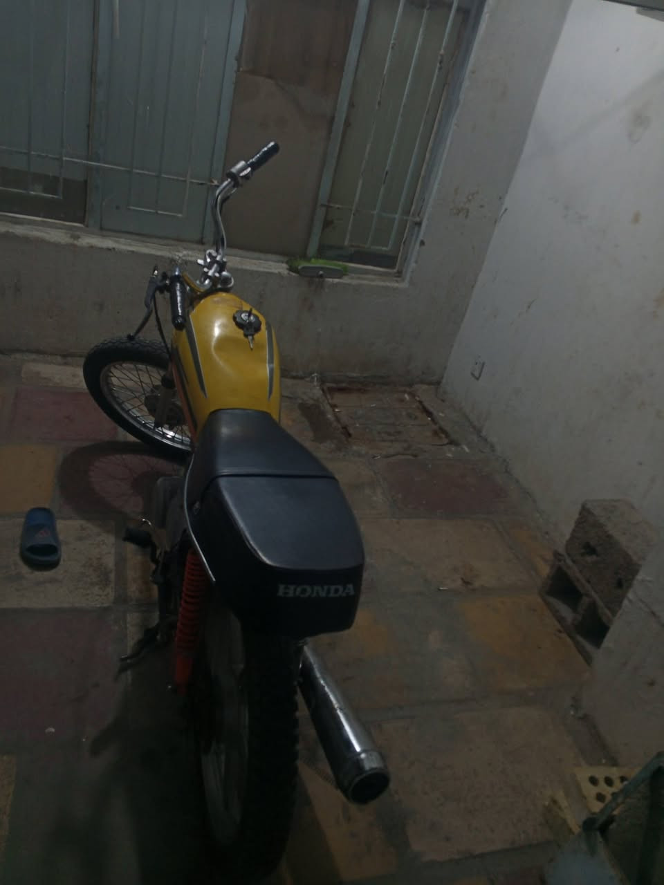 دراجه أيراني سيجي السعر علا الرقم ***********:العنوان بغداد الدوره حي أسيا
