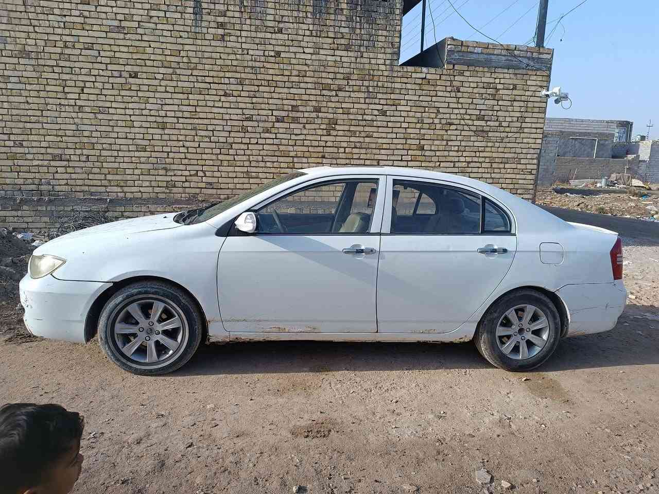 سلام عليكم سياره للبيع ليفان 620 موديل 13رقم نكليزي  متوزي ع بيعه سياره بسمي السعر 42  ***********
