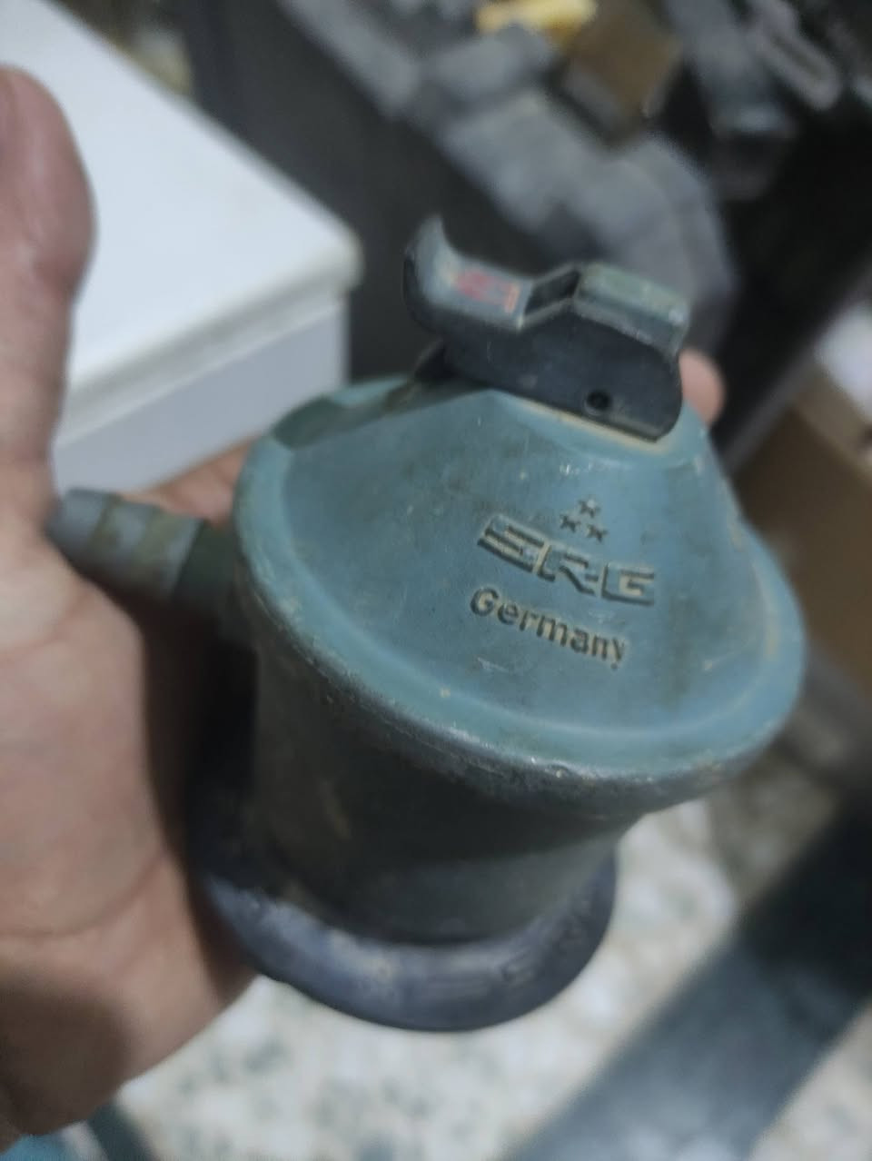 السلام عليكم منظمات غاز مثل ما موضح بالصورة ورمونتات سبالت المنظمات مال الغاز ينباعن كولهن سوه ول رمونتات أيضا كولهن سوه بيعه وحده


**إذا كنت صاحب هذا الإعلان وتريد حذفه لأي سبب، رجاءا أرسل رسالة إلى الدعم الفني**