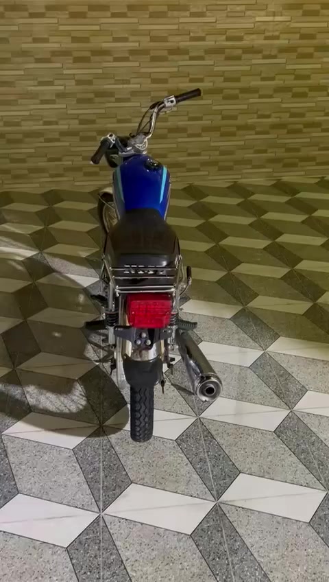 سلام عليكم دراجه يراني مديل 2023مجفته مره وحده وراق سعره850بيها مجال المكان البصره المدينه ***********
