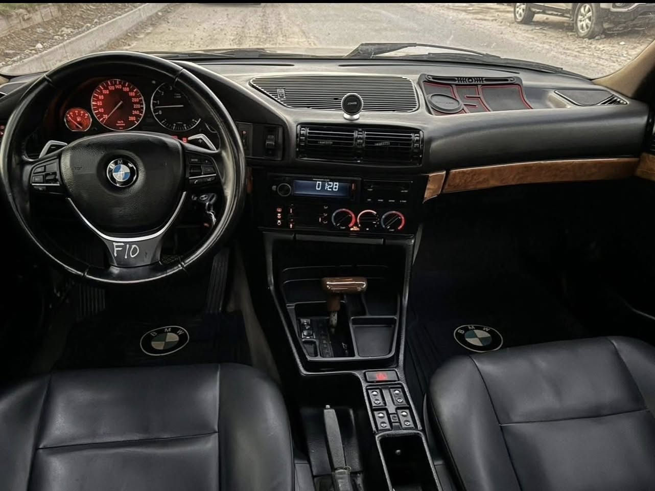 ادوات بي ام للبيع
بنيد بجم عريض كامله ويه البطانه  ٢٠٠$ 
دعاميه ام تايوان درجه اولى ١٠٠$
غرفه كامله ٤٥٠$
مكاني السليمانيه ***********
