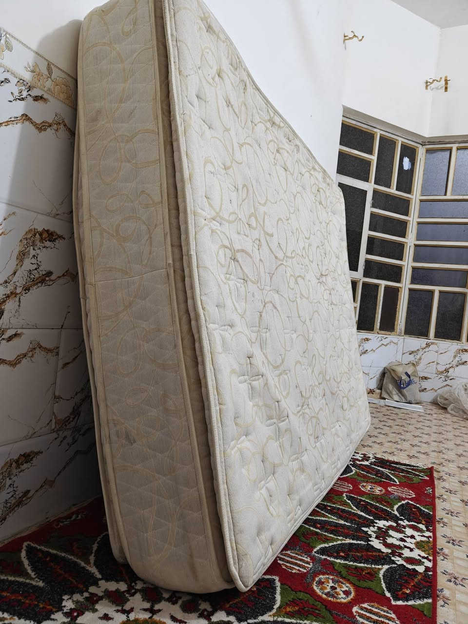 السلام عليكم متاح مندر جربايه  الأصلي الأصلي بعده جديد ونظيف سعره بلاش عمي اليريد يعرس وخلصن فلوسه يجي يمي ويدلل مكاني القرنه الشرش الاستفسار ع ***********
