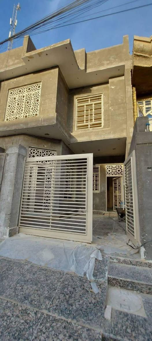 سلام عليكم صباغ بيوت وحديدً بانسب السعار ***********    📞📞📞  ***********
