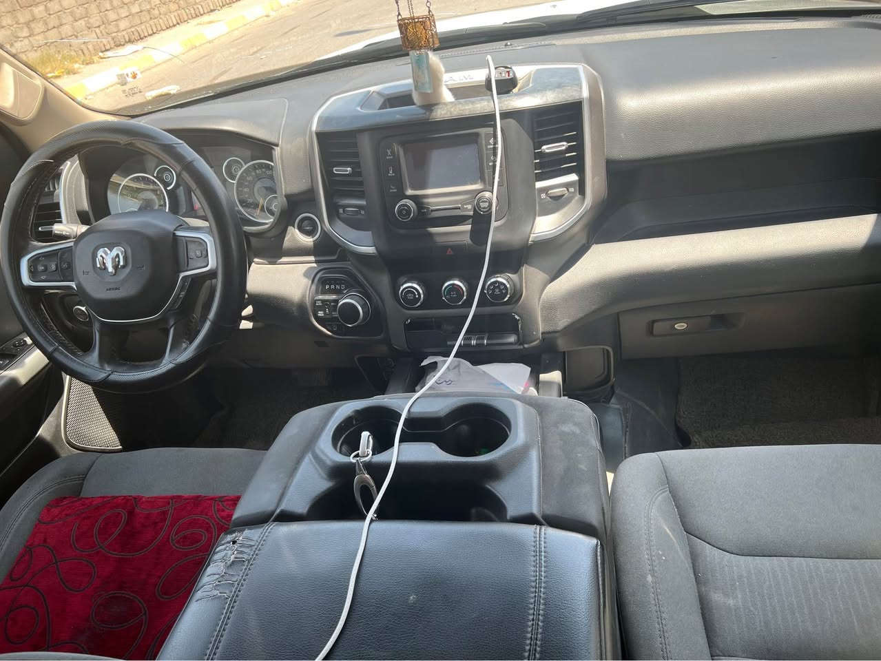 رام 2019 امريكي  السعر 190 وبيها مجال 
رقم اربيل شرط التحويل 
گير محرك شرط 
صدر خلفي امامي جديد 
تبريد تدفئه 
الضرر جاملغ اليمين تبديل باب خلفي صبغ 
نص صفحة البدي صبغ 
صور الضرر بل منشور 
سياره جاهزه
مكاني بيجي الحجاج 

*********** تكريت, صلاح الدين
