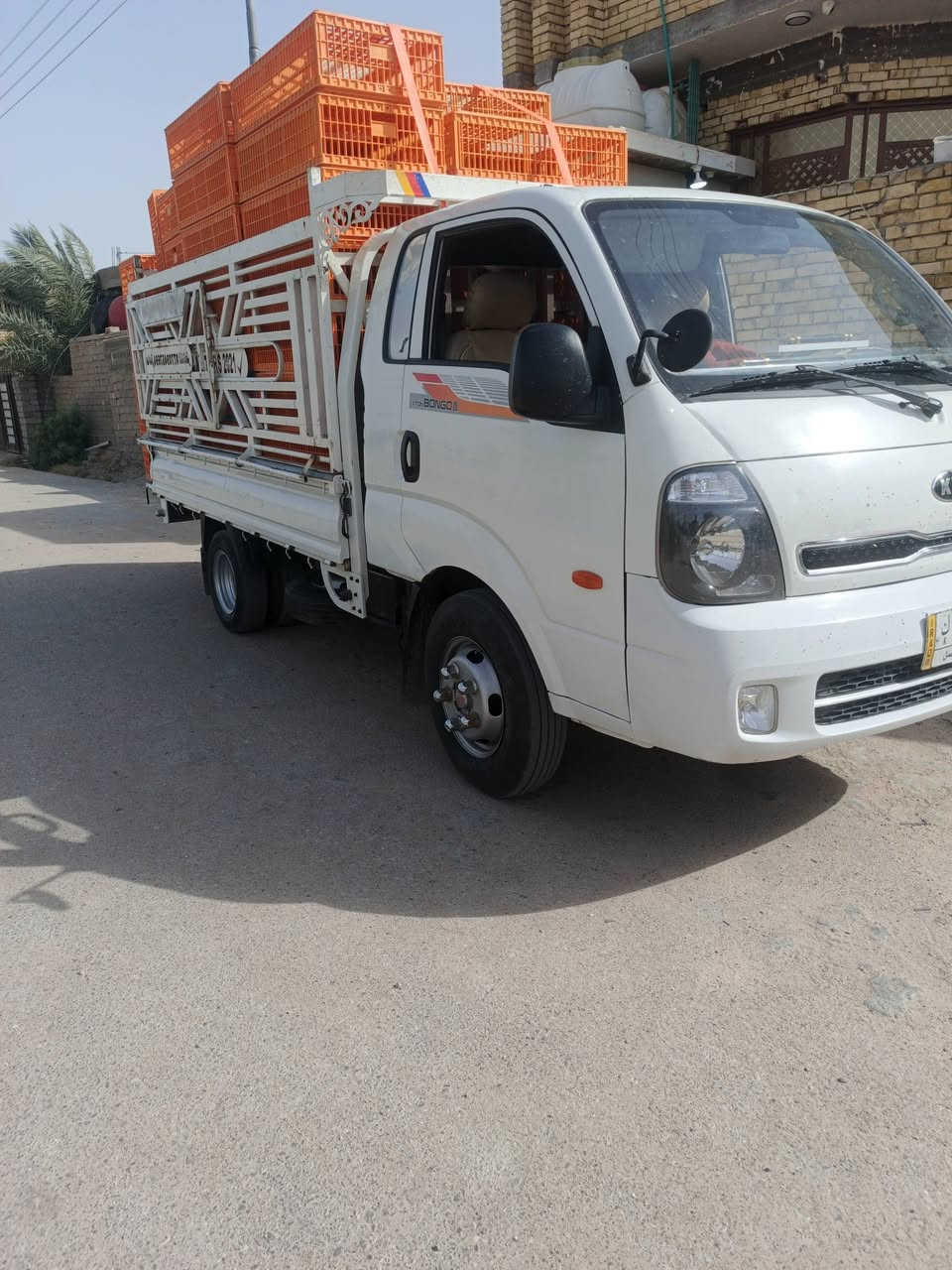 السلام عليكم كيا بنجو للبيع موديل 16 مكينه سبلاين مسكر سياره بيها باب البدل وبنيت سياره رقمه بغداد  ***********
