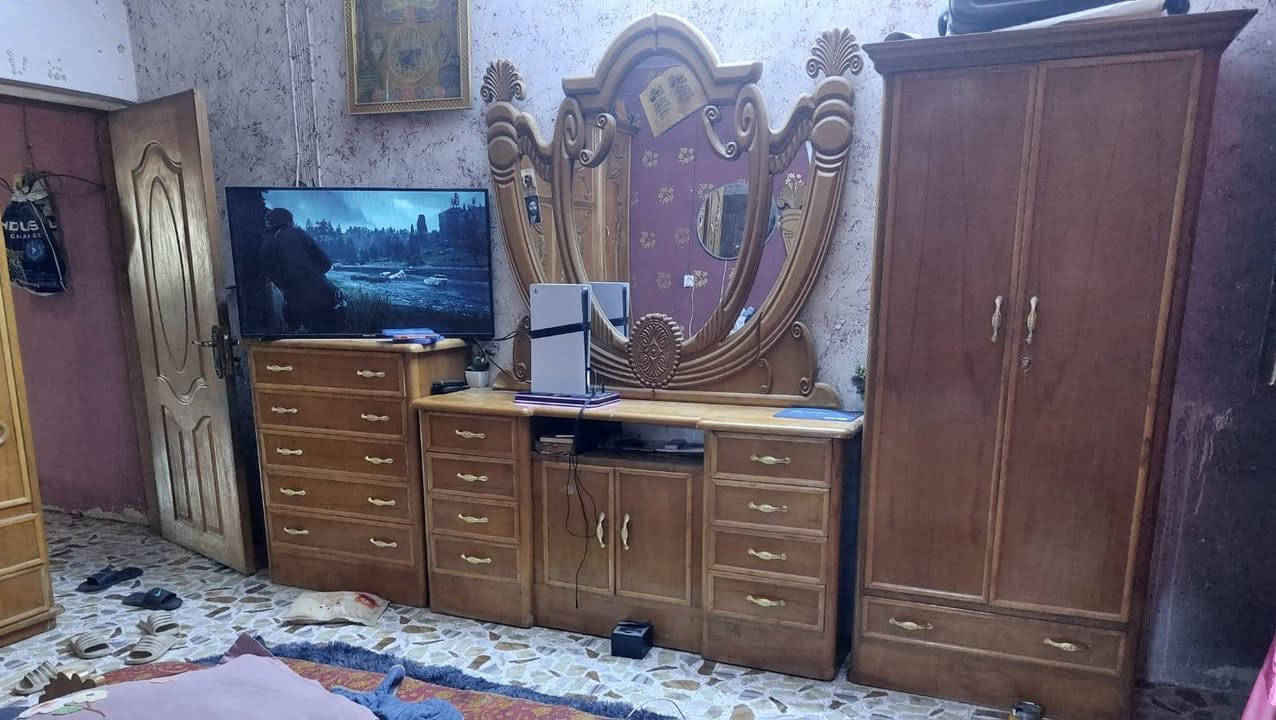 السلام عليكم. غرفه تزكام صاج عراقي ثقيل  دنك مو سوكي الخفيف. نضيفه كلش قبل سنتين سويتها ب 5 ملاين.للبيع عارضها. ب مليونين وربع وبيها مجال مكاني بغداد الوشاش. ***********
