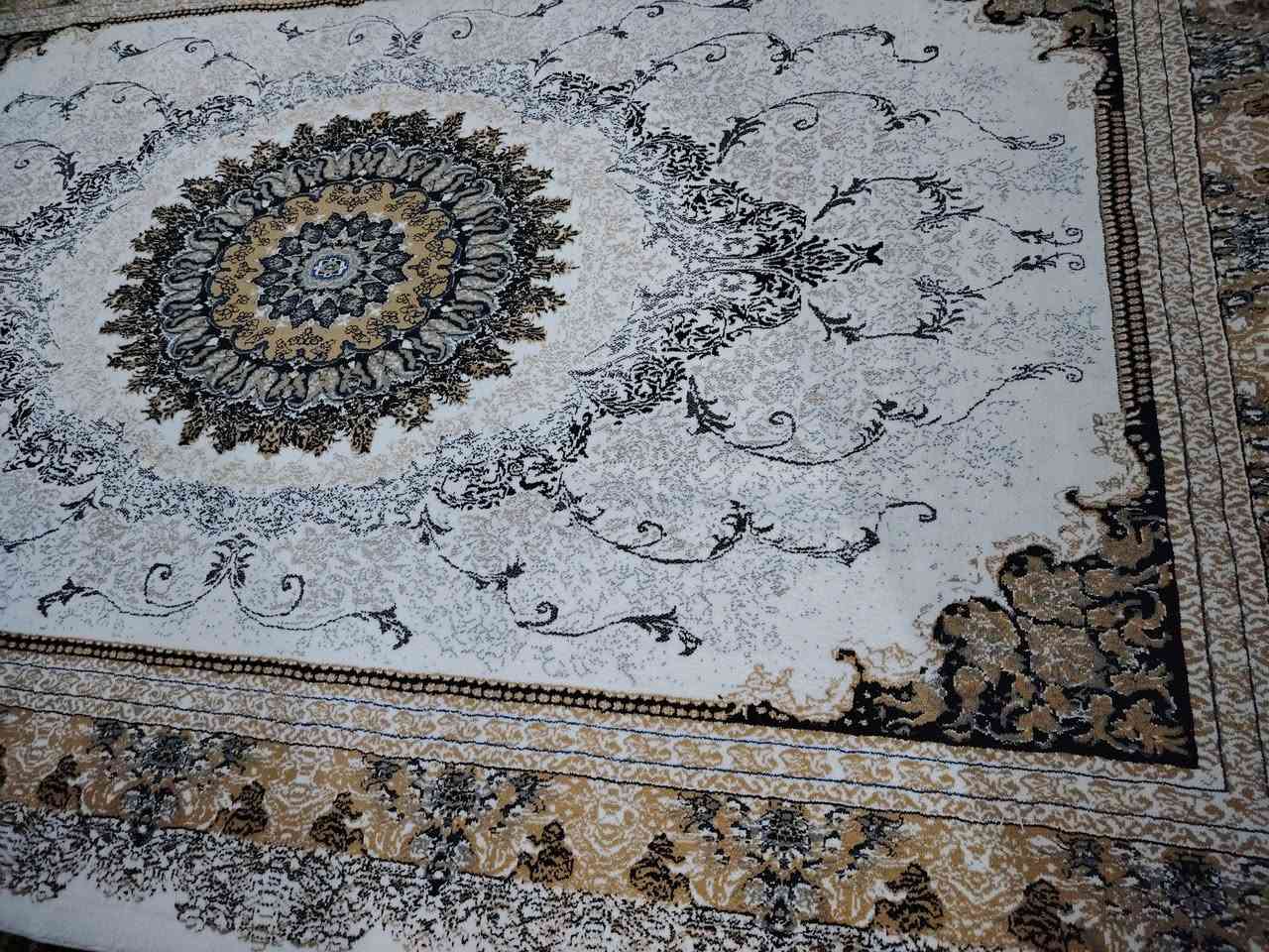 محافير للبيع ٣فى ٤   اصلي درجه اولى وخفيفه ريشه السعر ٧٥ وبيها مجال الاستفسار على الرقم *********** وكورك ***********
