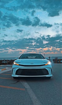 كامري هايبرد • ٢٠٢٥ • بدون صبغ