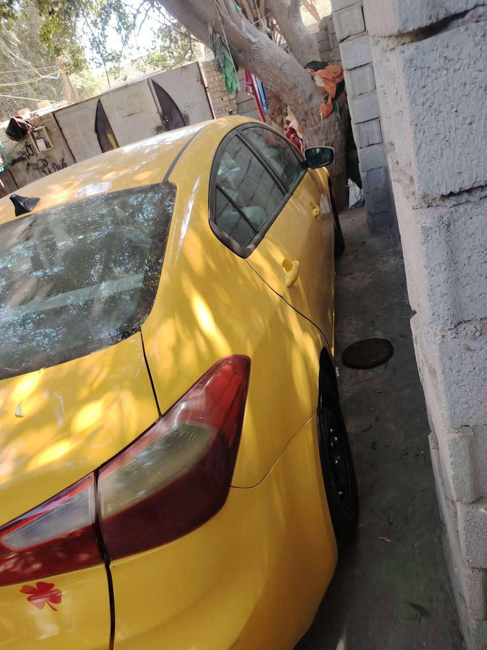 السلام عليكم فورتي وارد امريكي موديل 2014 محرك 1800 دوش حادث جاملغ وبنيد فقط والباقي  ليبل واحد سياره جاهزه من كلشي سونار منشور المكان بغداد السعر85 الرقم ***********
