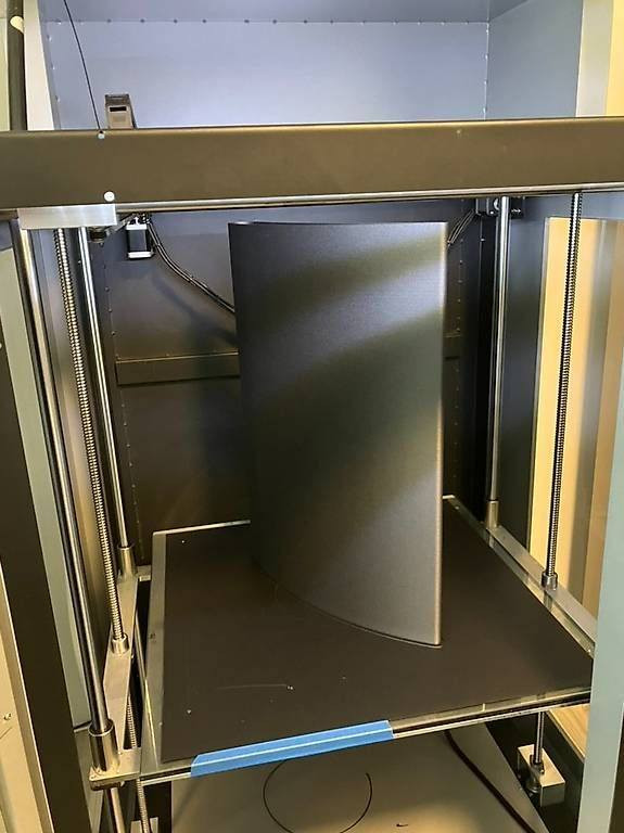 طابعة ثلاثية الابعاد صناعية للبيع
Cbot 3D
الطباعة باحجام كبيرة جدا 
600 x 600 x 1000 m
ارتفاع الطباعة ١ متر
سرعة عالية
مغلقة وتطبع كل انواع الفلمنت
هيتر النوزل قوي ٨٠ واط
فلمنت قطر ١.٧٥ ملم النوع المتوفر
النوزل تعمل مع كل انواع نوزلات كريالتي 
وزن الطابعة ٢٥٠ كيلو 
نظيفة جدا
العنوان بغداد 
السعر 3000 دولار
***********
