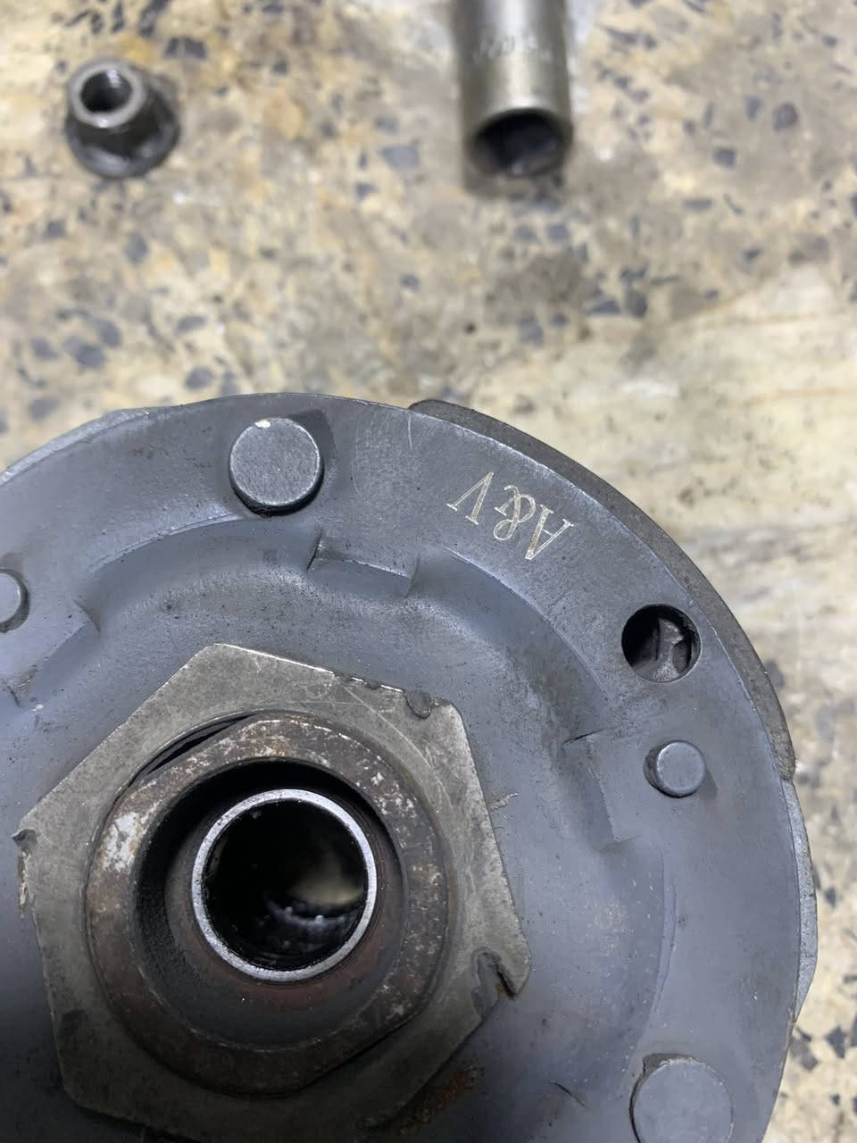 السلام عليكم✨🖤.                                                          سكنس فحل للبيع دراجه تخبل.                                                                                مصارلهه هواي من نازله من الحاويه.                                          كلجات رياضي شلعه معدل تاكل الكاعع.                                تفاصيل ) *********** 🌹🤎
