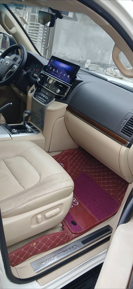 لاندكروز 2017 ساز فول موصفات بصمه فتحه كشن سايق 3 دكم كشنات كهرباء وجلد لايت زنون عالي ناصي تخم تاير سبير منازل يوجد صبغ في البنيد اثر طابوكه بدون اي فتح او طخه مكفوله برغي ممفتوح بسياره ماشيه 140 رقم بغداد الجديد بسمي السعر 450 المكان بغداد مشتل ***********
