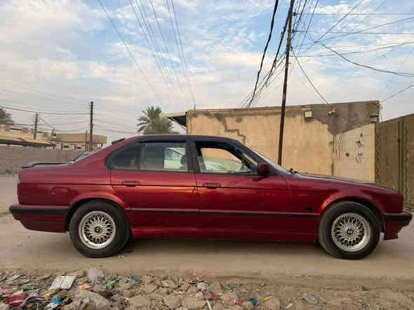 للبيع BMW 525 ...مسكر....عدل....اوتوماتيك....
اصل سنوية وبليته 
رقم بغداد انكليزي مميز وبإسمي وشرط التحويل 
محرك لا تنقيص ولا تبخير كير جديد  حدادية 75٪ مصبوغةعام للجماليةصبغ جديد 🍒. مري منفصل . غرفتهة نظيفةدشبول بطاين بوب جدد وكشنات جلد دبل جكمجة دبل ايرباك كهربائيات كلها شغاله 
ويل خلية اصلي.داينمو و  راديتر جديد حاوية و مروحة كهربائية ريمونت للسنترلك قفل وفتح وتصعيد للجام .دوسm وسبايدر mوشفقة m
السيارة نقصهة فقط تبريد عاطل وصليب كاردن 
السعر٥٩ وبيهة مجال بسيط مكاني بغداد 
***********
