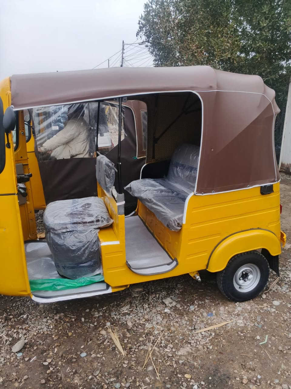 سلام عليكم تك تك اللبيع بيها بس لغوده ودوسات  فقط سعرها ب٦٧٠٠مليون  موديل ٢٠رقمي ‭٠٧٨٣ ٨٣٢ ٢١٤١‬
