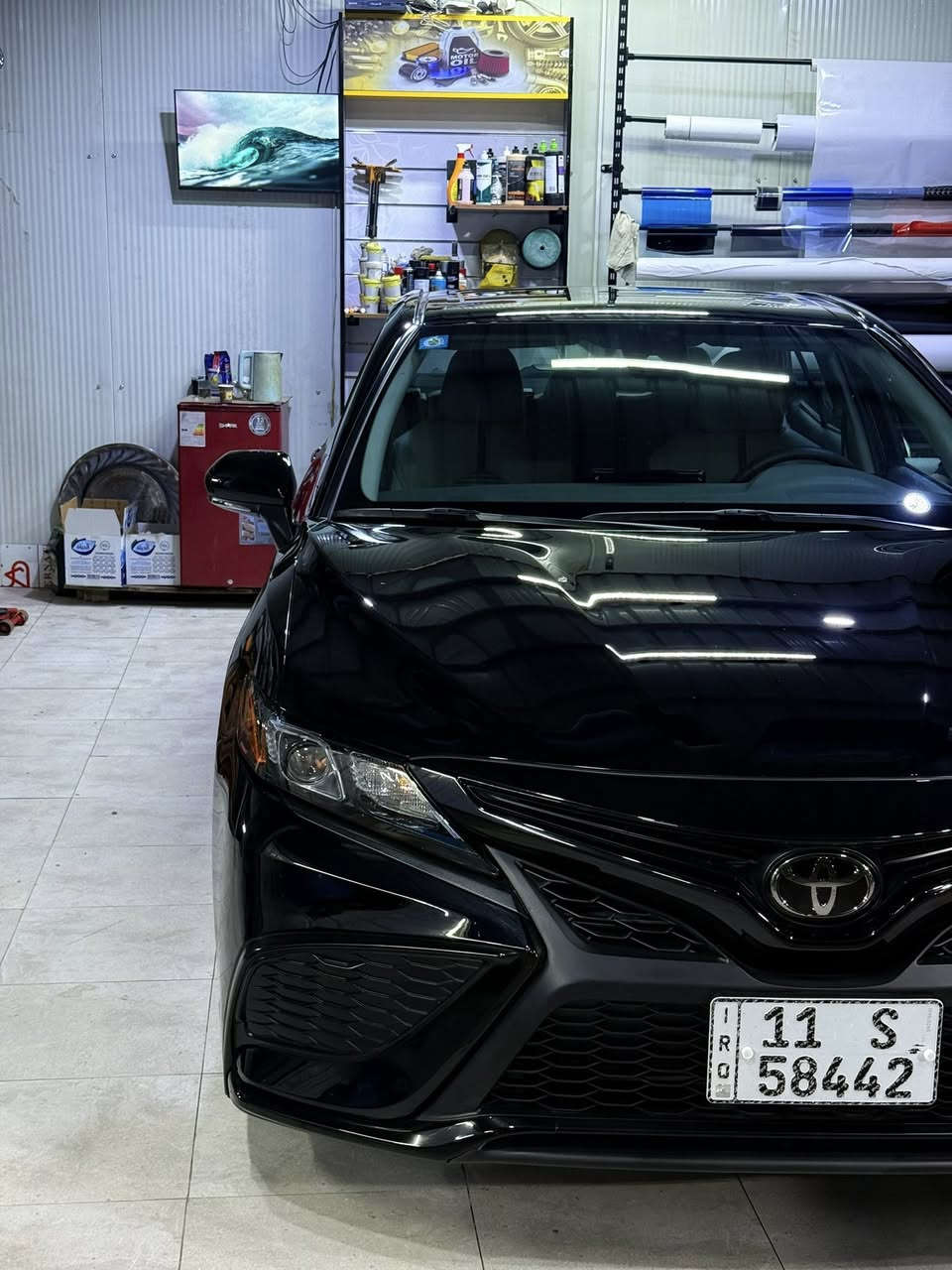 تويوتا كامري (SE) موديل2024
اللون : اسود شذري 
عداد المسافة : 70الف
حجم المحرك : 2.5L ( 4.سلندر )                                
الضرر : جاملغ خلفي نص جهة السايق وباب نص صبغ فقط
المواصفات :SE
فـول مـواصـفـات 
ابواب  بصمة
بصمة تشغيل 
تشغيل عن بعد
كاميرا خلفية 
حساسات خلفيه
اوتو ستارت 
اوتو ستوب 
رادار امامي (تحديد مسار)
‏‎رادار جانبي (نقاط عمياء)
‏‎حساسات خلفي 
مانع انزلاق+ABS
3انظمة  (ECO) (NORMAL) (SPORT)
تحكيم استيرن+ شفتات استيرن
كشنات جلد ، كشن السايق كهربائي
كشنات الامامي هيتر
هيتر ستيرن 
لايتات (LED) عدسة زينون 
مثبت سرعه تفاعلي قيادة اليه 
تحديد مسار 
مكاني بغداد
السعر211 وبيه مجال
للاستفسار: ***********
