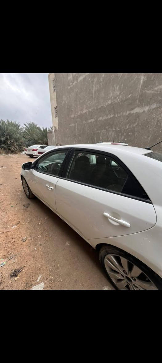 سيراتو ١٠١٣
السعر ٨٠
***********
