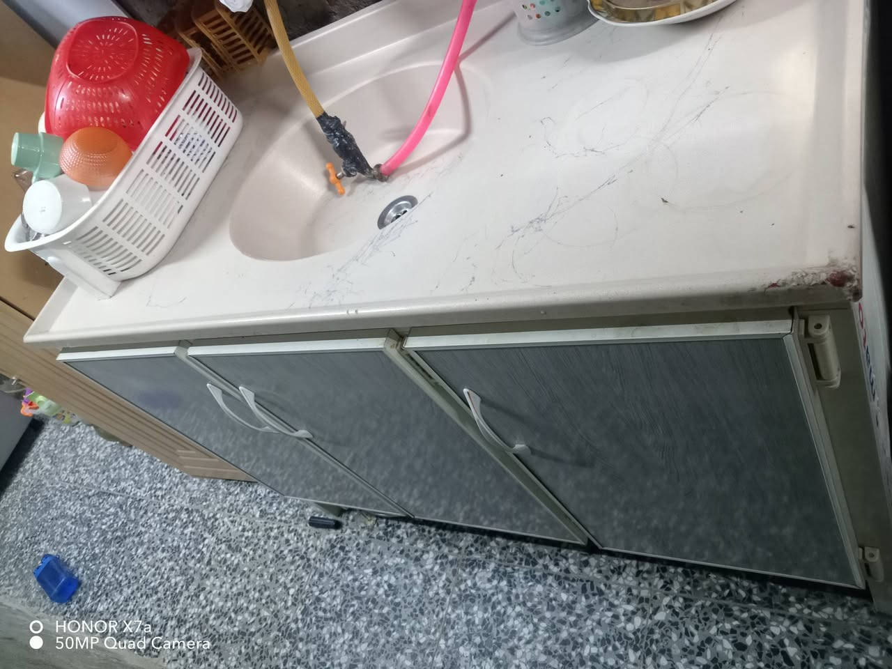 السلام عليكم كاونتر وطباخ للبيع سعر كاونتر 150وطباخ 100 مكاني حي طارق


**إذا كنت صاحب هذا الإعلان وتريد حذفه لأي سبب، رجاءا أرسل رسالة إلى الدعم الفني**