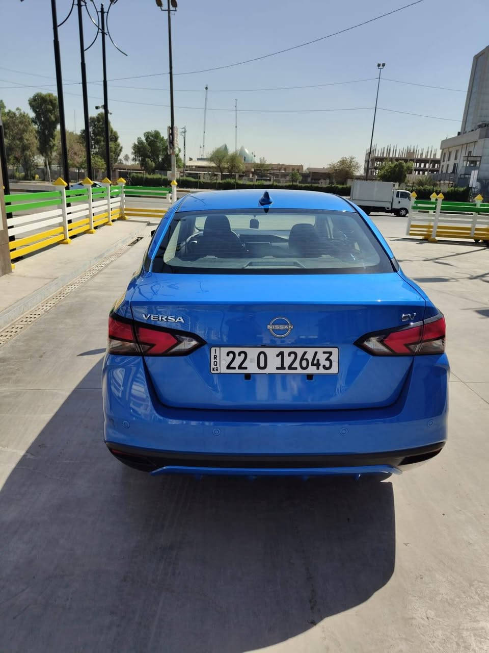 نيسان فيرسا موديل  2023  وارد امريكي حادثها بنيد وجاملغ ايسر امامي شاصي مكفول لغد مكفول
بدون دواخل رقم اربيل بأسمي هزه جديده سنويه جديده 
ترقيم جديد ماشيه 61 الف كيلو رقم الشاصي مع الصور
مواصفات
بصمه
راداد
توقف ذاتي خلفي وامامي
كامره خلفيه
حساس خلفي 
تحديد مسار 
نقطه عمياء
سياقه ذاتيه
تحكمات استيرن جهتين
شاشه  ديجيتال
شاحن موبايل لاسلكي
شاشه ابل كار
طخم تاير ياباني جديد
متصرف عليها اي شي 
تراي اربيل 
السعر 120 ورقه
العنوان بغداد جميله
***********
