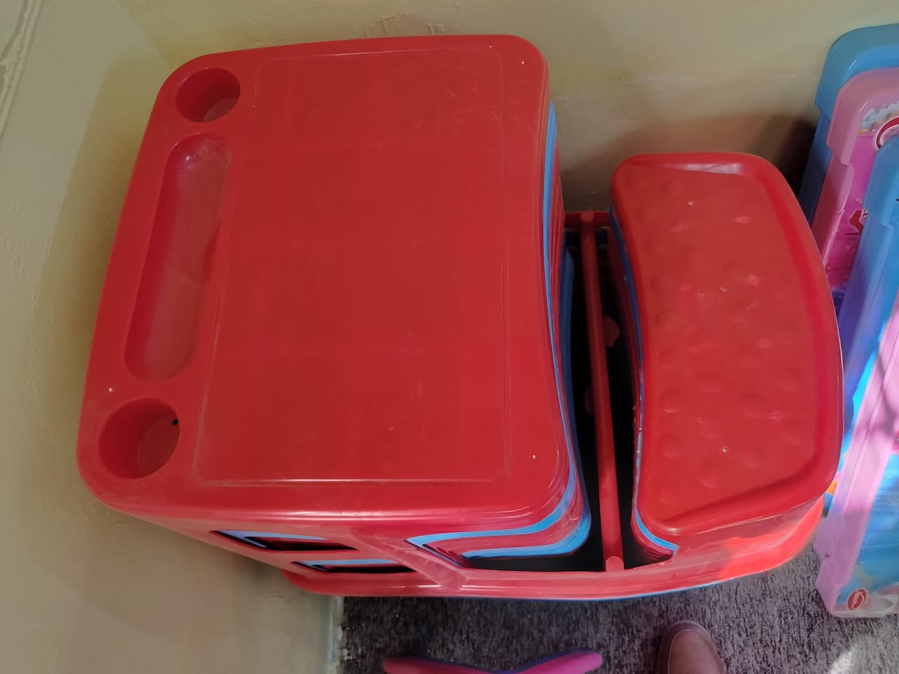 غراضه روضه للبيع
ارضيات اسفنج و رحلات وميز  بيهن مستخدم وبيهن مامفتوح من الجيس وكراسي  و سياج الوان والعاب توازن
***********
