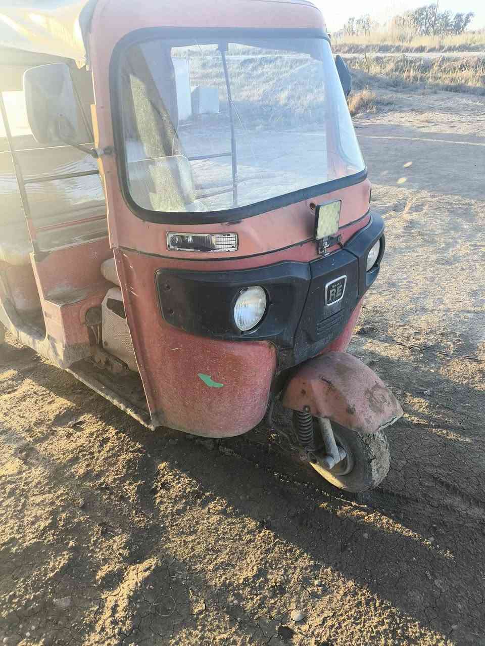 السلام عليكم هاي تكتك موديل 2017 ول دراجه موديل 2021 شغالات يلي ايريدهن خلي ايخابر*********** واتساب
