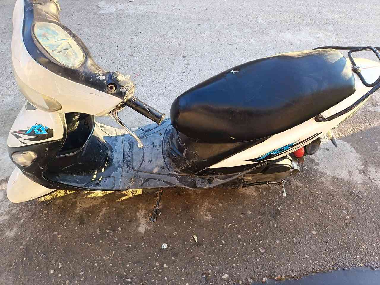 السلام عليكم ماكس منغولي مكينه ناعمه نقص باتري فقط تريشه اليمنيه  السعر ٢٧٥  َكاني بل شعله *********** مراسله
