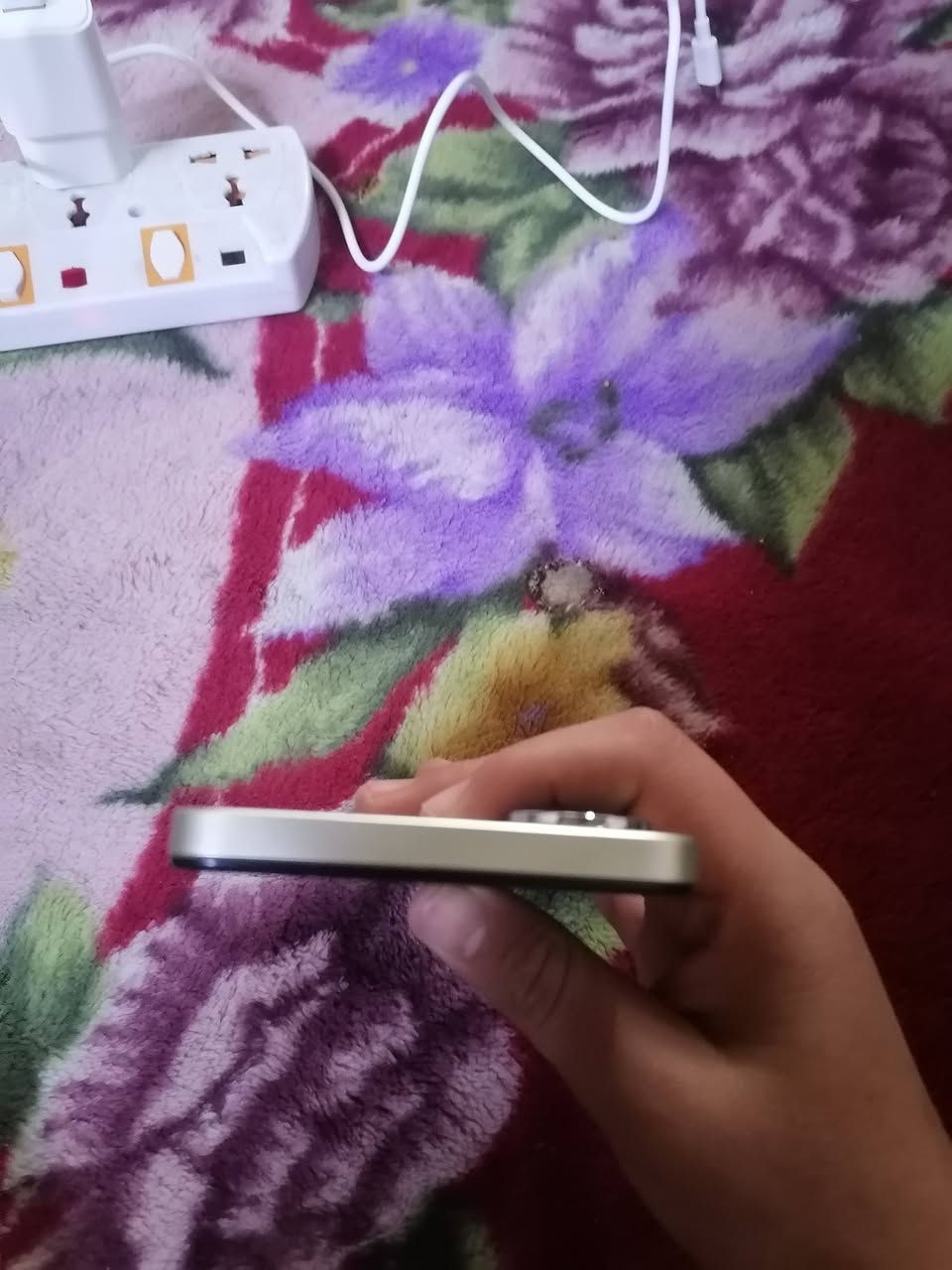 السلام عليكم ريلمي سي 55  ذاكره 256 الرام 16 الجهاز نظيف ما مفتوح 60فريم ببجي سعر 100بي مجال ***********
