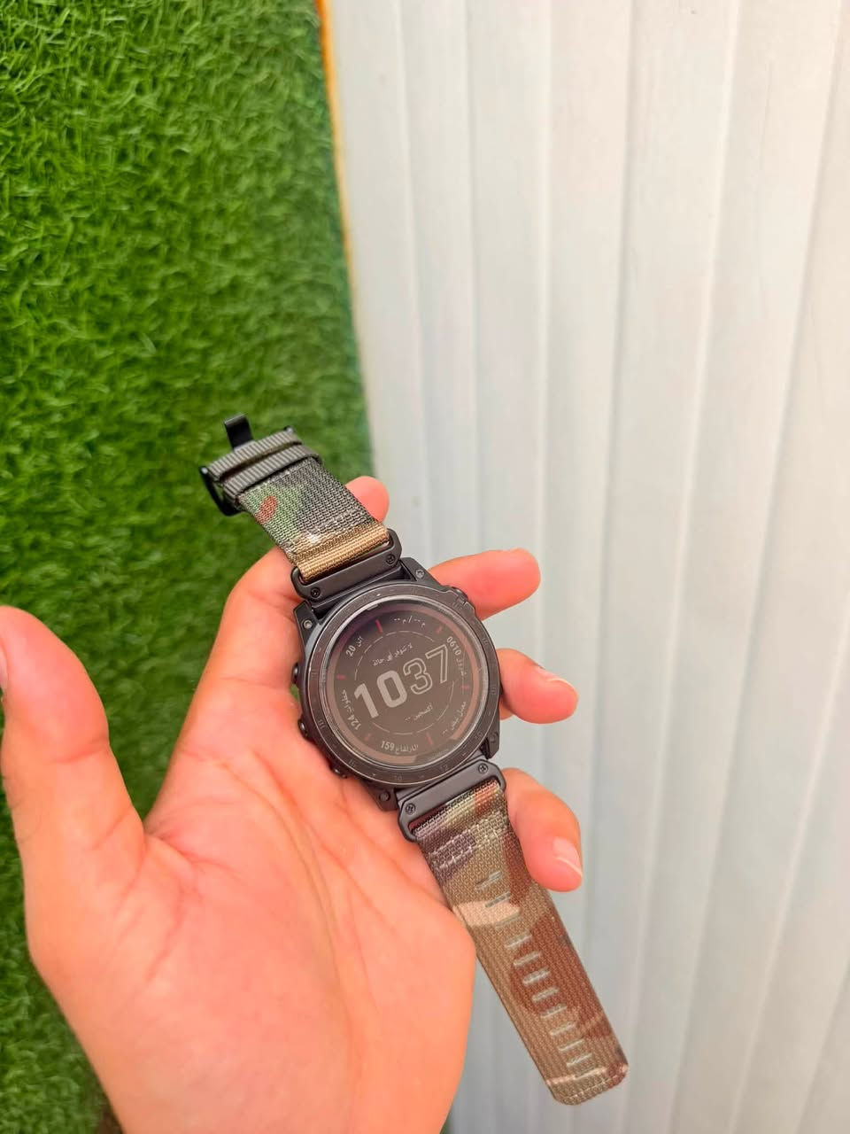 توفر الان الساعة العسكرية 
Garmin Tactix 7 pro sapphire solar 51mm Titanium 
مستخدم النظافة 85‎%‎ مع ملحقات كيبل الشحن +سير اضافي عسكري+مع ربل اسود +سدادة شحن+ لاسق شاشة 
والتوصيل مجاناً 
السعر مخفض جدا بسعر 950 الف دينار 
سعر الجديد مليون و915 الف 
للحجز واتساب ***********
