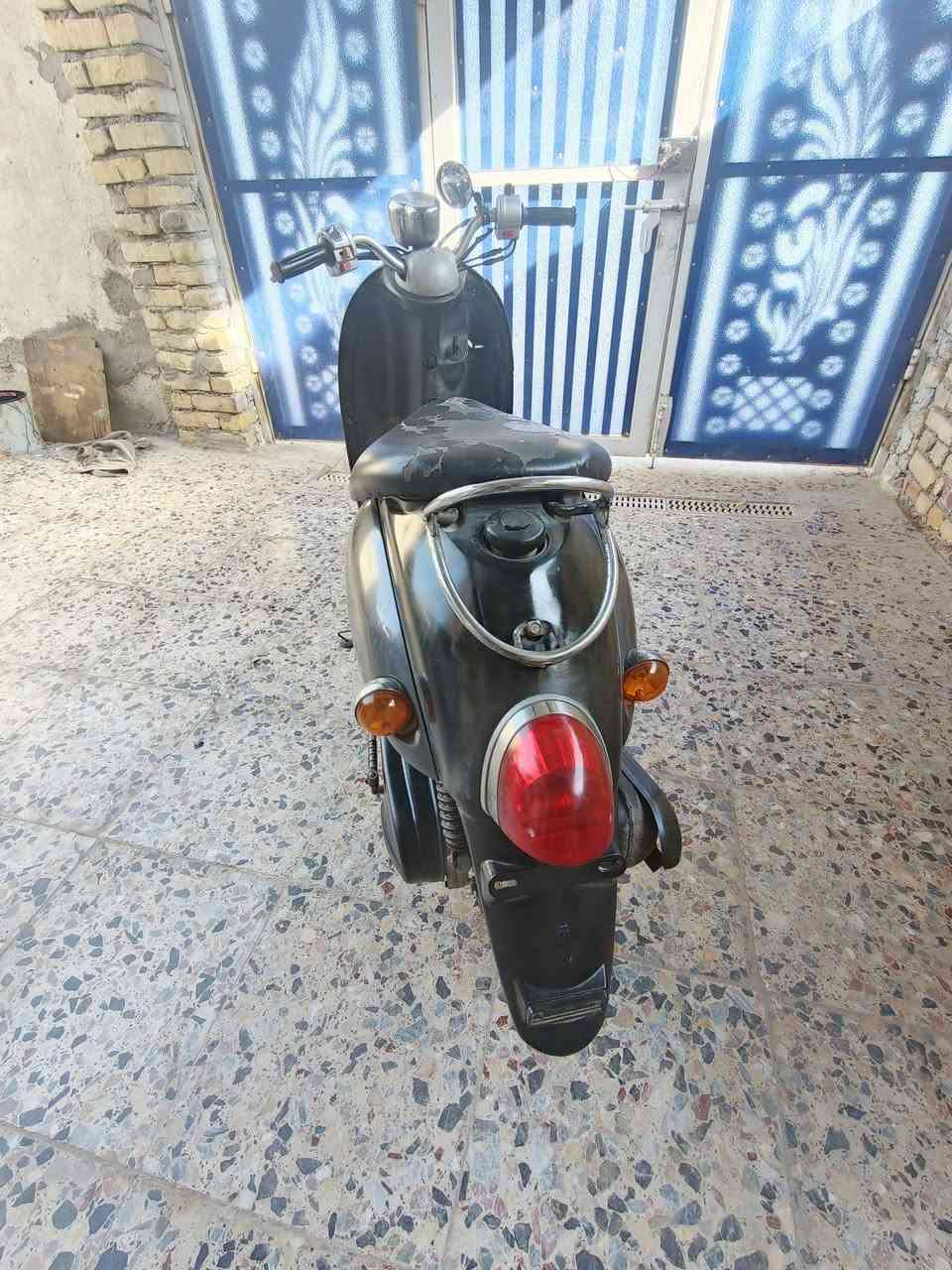 للبيع دراجه عبد الحليم (منغولي) الشكل الجديد دراجه محركها مكفول كهربائيات كلها شغاله
السعر ٤٠٠ بيها مجال بيسط 
للاستفسار ***********
