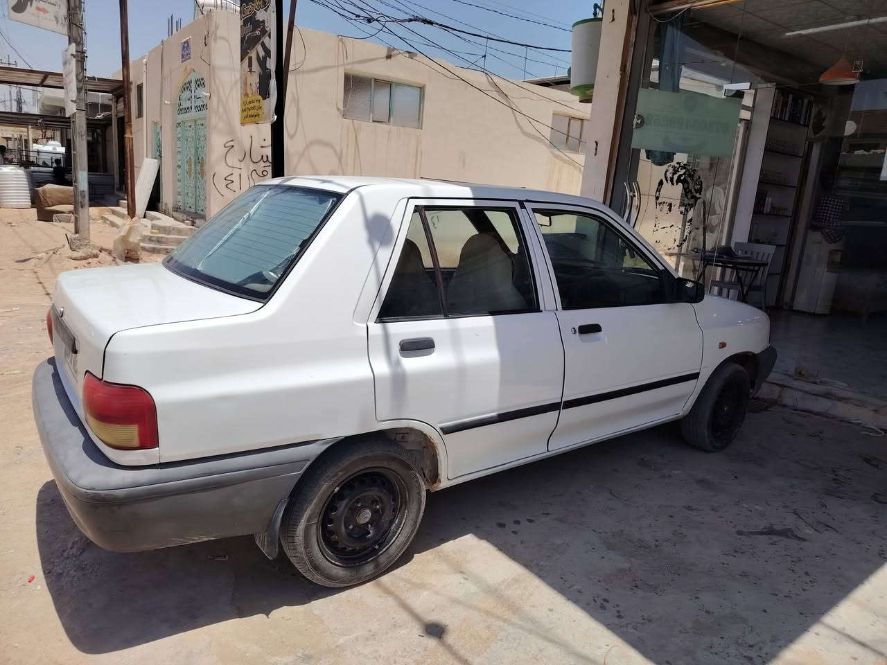 السلام عليكم
سايبه 18 للبيع
جديده احلى من الصور
كير ومكينه وتخم تاير
حداديه هس توه شادها
عنوان النجف
 ***********
