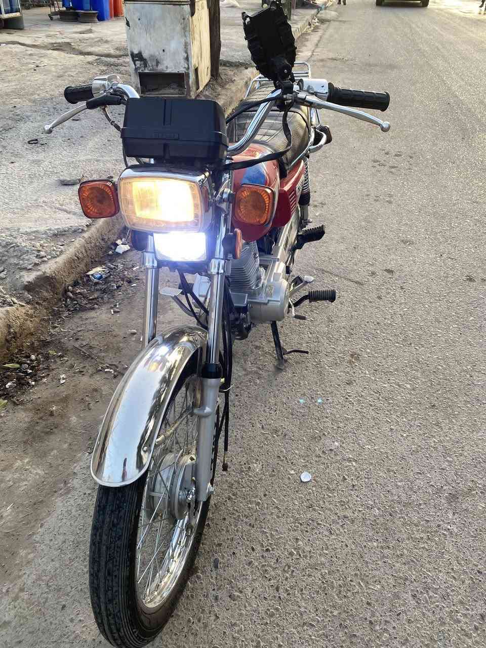 دراجه أيراني أربعه كير نضيفة كلش ماناقصه شي موديل ٢٥ سعر ٥٥٠ وبيه مجال بكاني بغداد الشعلة رقمي ***********
