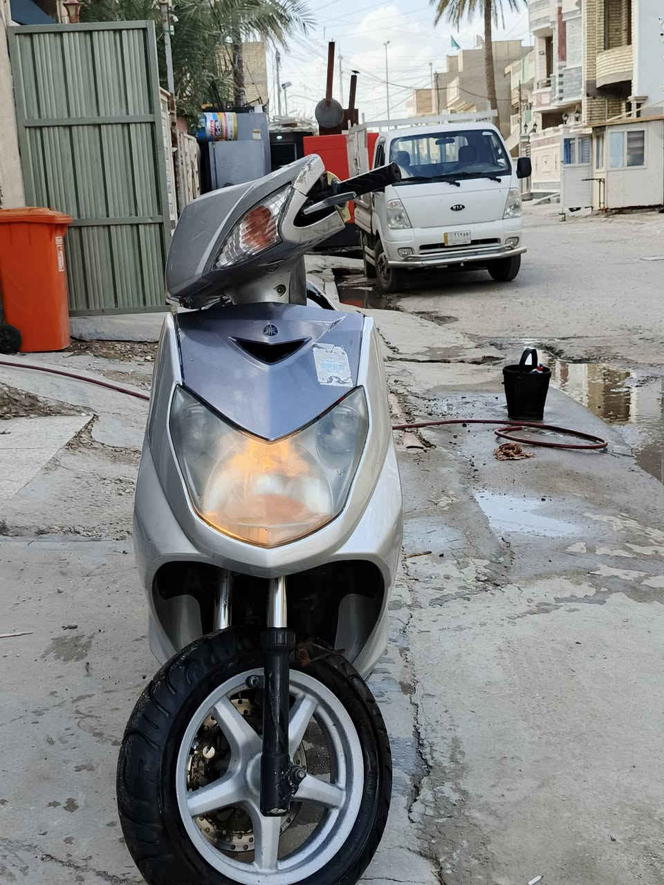 سكنز فحل نوزل ياباني قبغ نفخ استان حساس مكينه ناعمة صدر جديد دبل خلفي جديد بريك كامل جنطه دوشمه جديد تايرات جدد وياله نضافه الدراجه نقصه فقط باتري للتواصل *********** مكاني كاظميه
