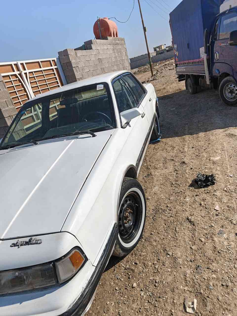 سلام عليكم الودز موبيل موديل 90 رقم نكليزي ابسمي تحويل اثاني يوم مكينه  كير سدر كله جديد  تخم تاير جديد  لمكان حسينية المعامل ***********السعر 35وبيه مجال
