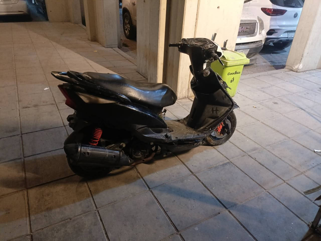 ثعلب كامله سلف هندر دراجه شلعه معدل خير من الله نقص بجم وباتري تشدباتري تشتغل سلف حاليا هندر واحد بكل وقت تشتغل  لايت شغال السعر 200الف وبيهه مجال قليل حگ الجيه مكاني شارع حيفا ***********
