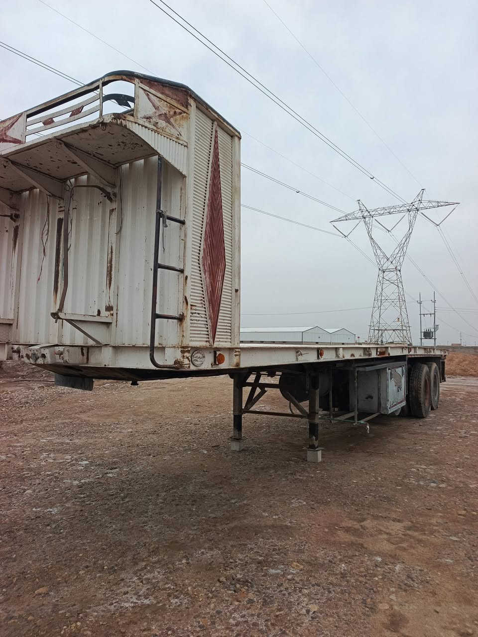 للبيع عربانه حداديه
شاصي 16 دنكين 14  طول 12ونص بيهه فطر بصيط ومسوينه  للستفسار ‏‪***********‬‏
