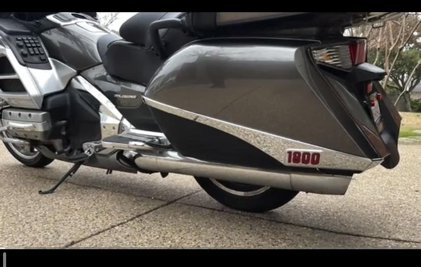 النسر ٧٥ ألف القبغ اليمنه واليسره ١٠٠ ألف لد 1800 ١٧٥ ألف ***********
