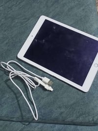 آيباد اير 2 • ١٦ • فلوجه