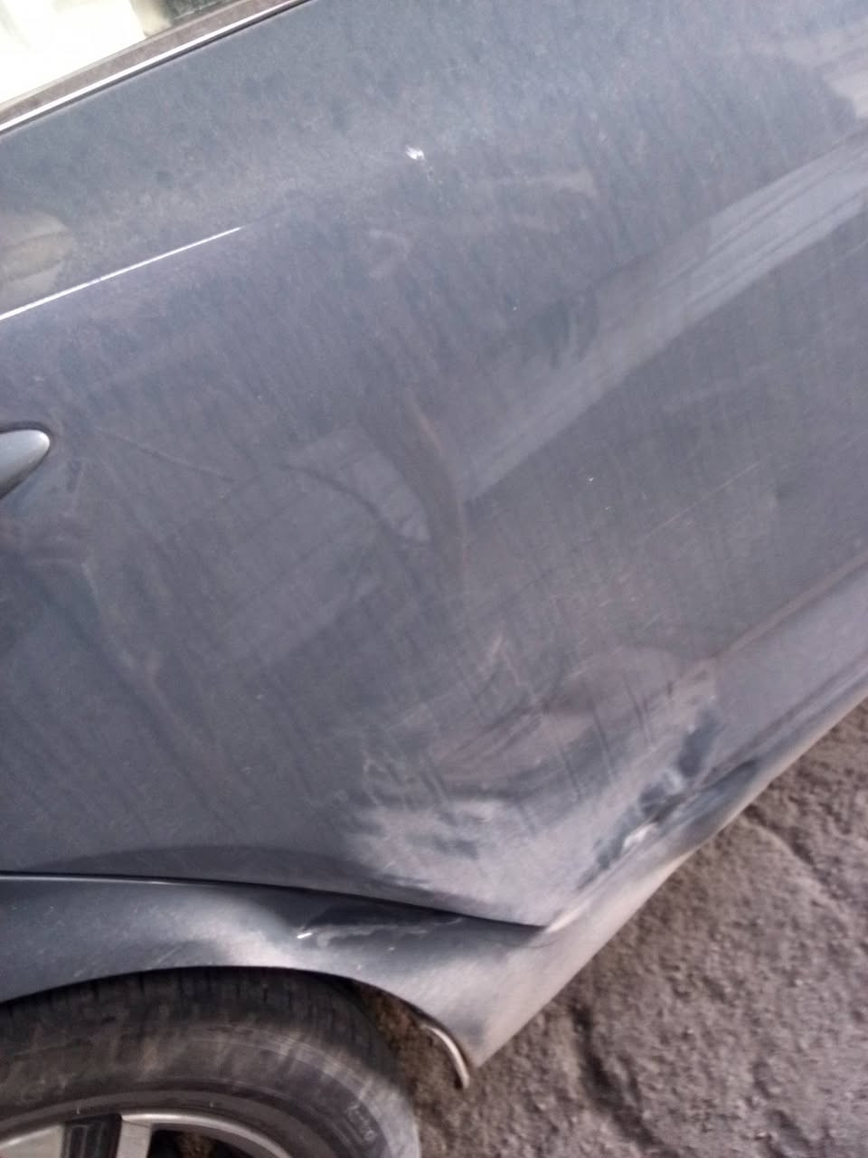 تعديل على البارد سياره نيسان سنترا قبل وبعد الإنتهاء منها 
سمكره وفابير كلاس سيارات حديثه باادراه حيدر السمكري بغداد هاتف ***********
